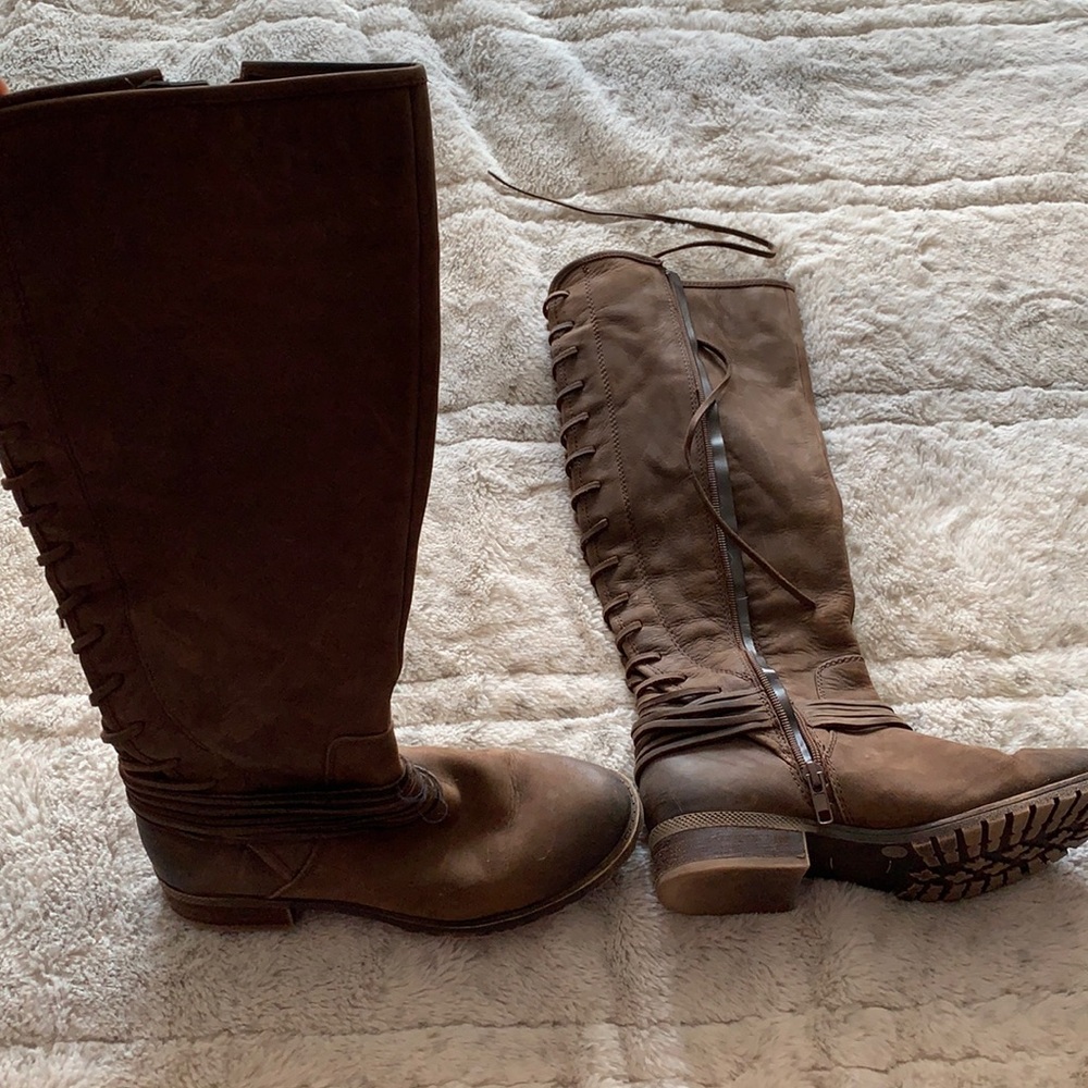 Brown boots!